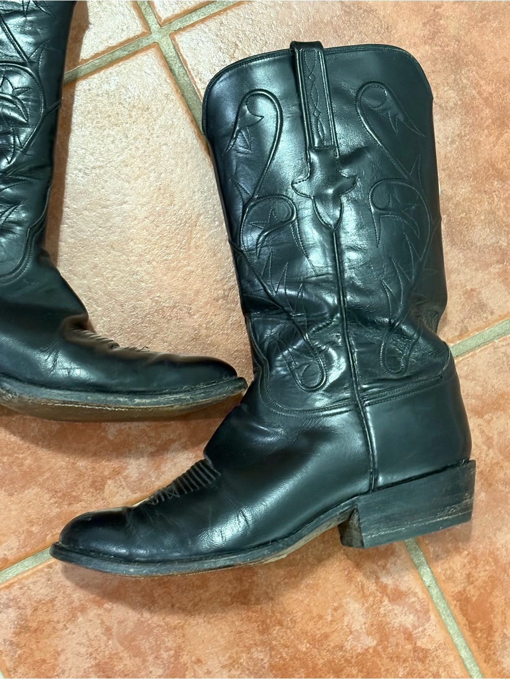 Lucchese 9.5 2E, Black Very Good Condition, Super Soft Wide Cowboy Western Boots - Picture 9 of 14